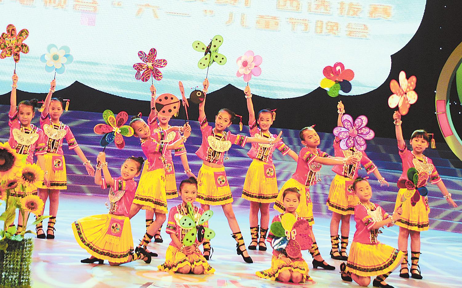南宁小百灵合唱团夺童歌赛广西冠军